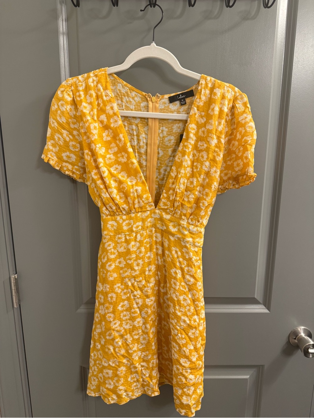 Lulu's Yellow Floral V-Neck Mini Dress